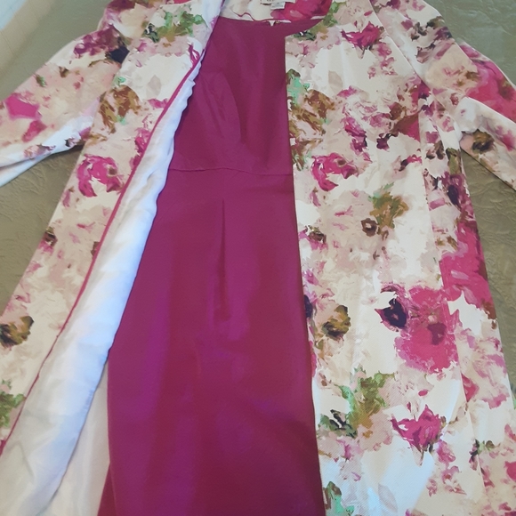 Dress. - Picture 5 of 5